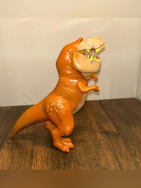 Disney Pixar The Good Dinosaur Butch T-Rex Toy Action Figure 9.5" Tomy